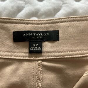 Ann Taylor 4 Petite khaki Skirt.